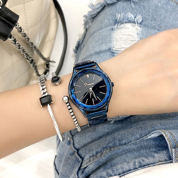 Montre Pour Femme À Cadran Circulaire Avec Ceinture En Acier