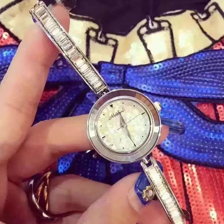 Montre À Quartz Rond Pour Femme Avec Bracelet Mince