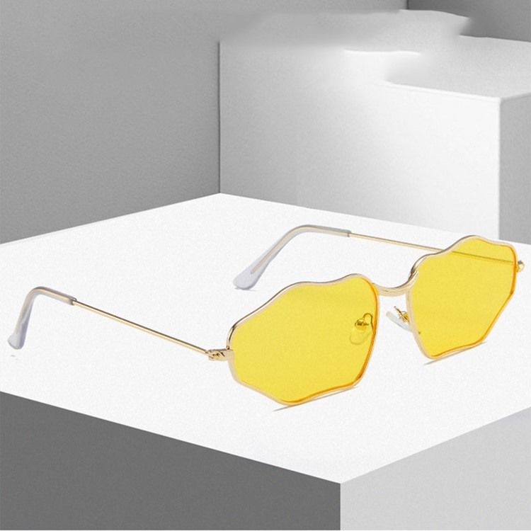 Lunettes De Soleil À La Mode Pour Femmes