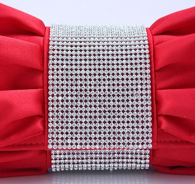 Belle Pochette De Soirée Rouge Avec Strass