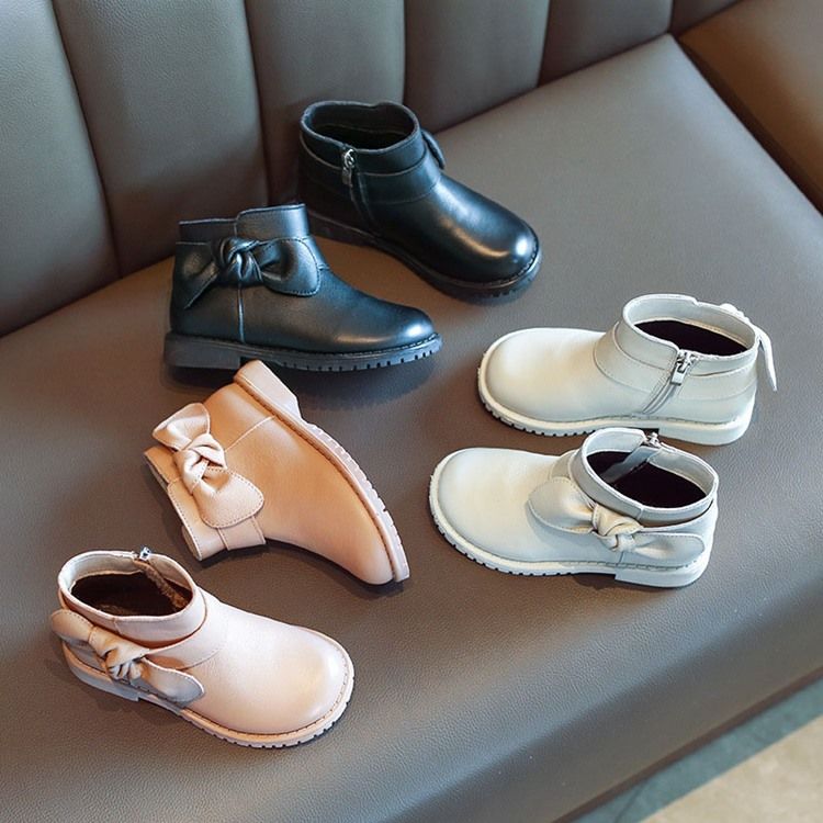 Bottes De Bébé À Fermeture Éclair Sur Le Côté