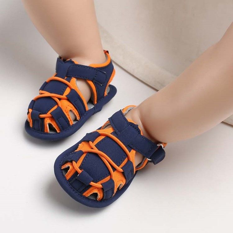 Chaussures De Bébé À Boucle De Couleur