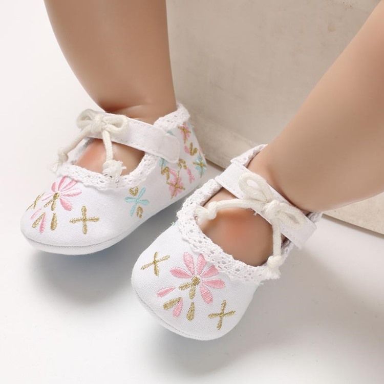 Chaussures De Bébé Brodées