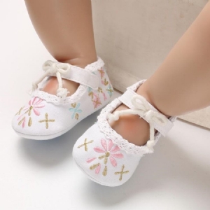 Chaussures De Bébé Brodées