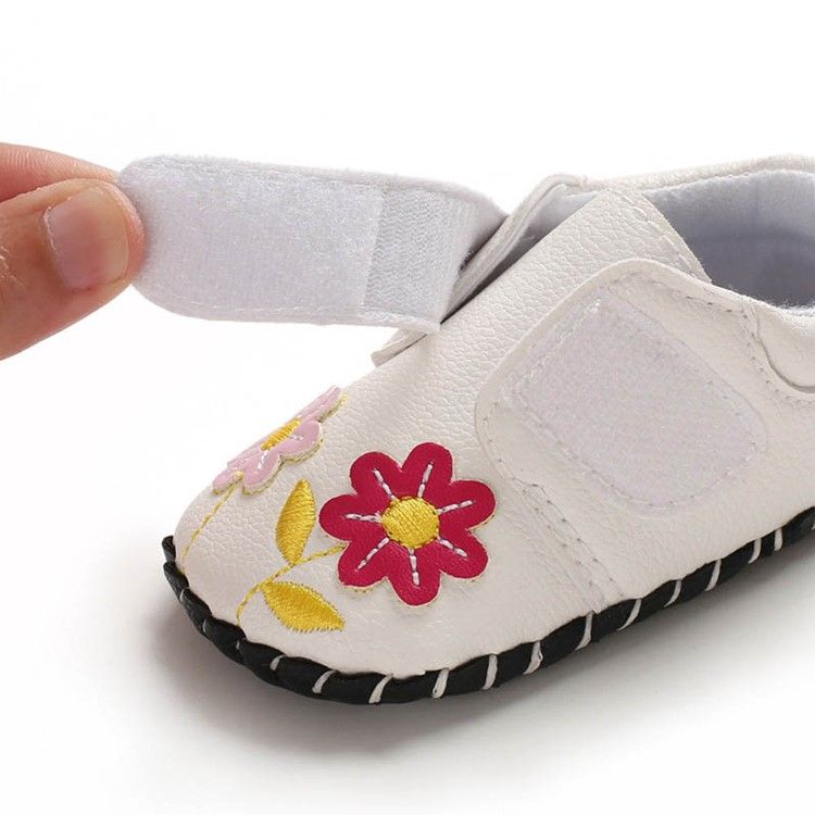 Chaussures De Bébé À Broderie Florale