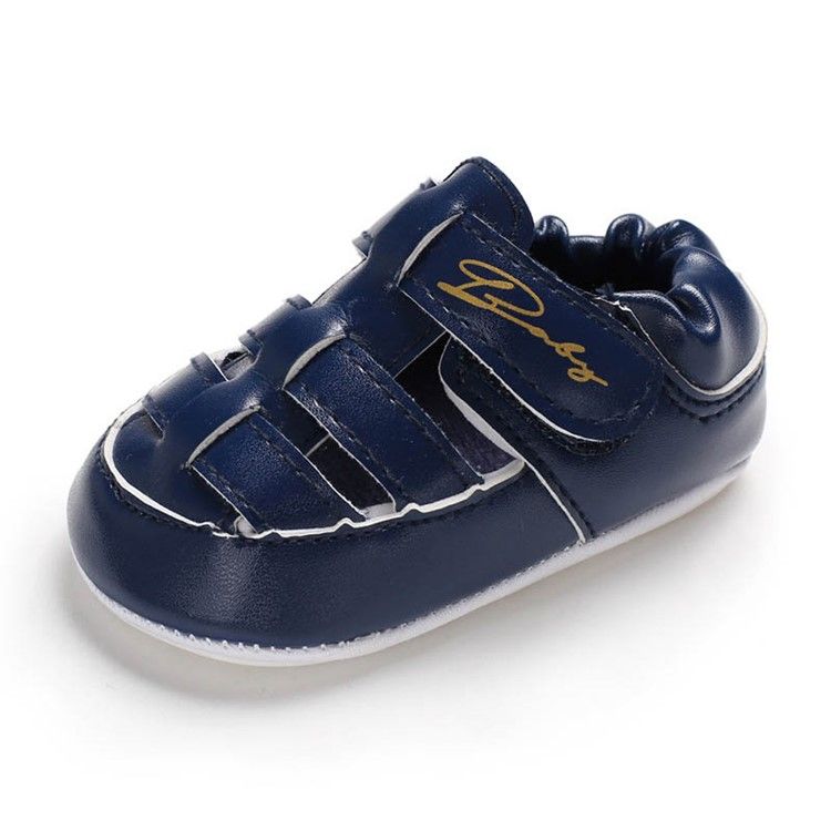 Chaussures De Bébé Creuses Unies