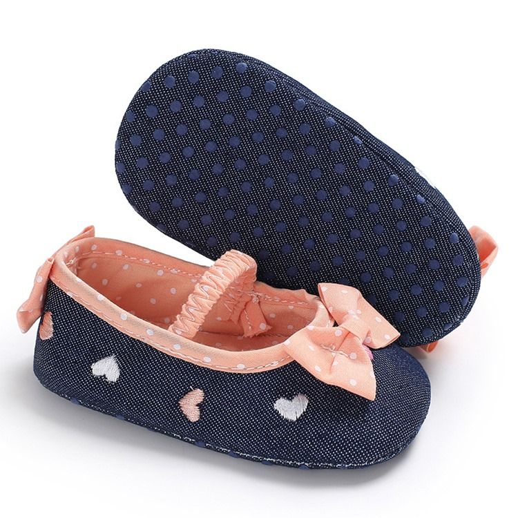 Chaussures Brodées À Pois Pour Tout-petits