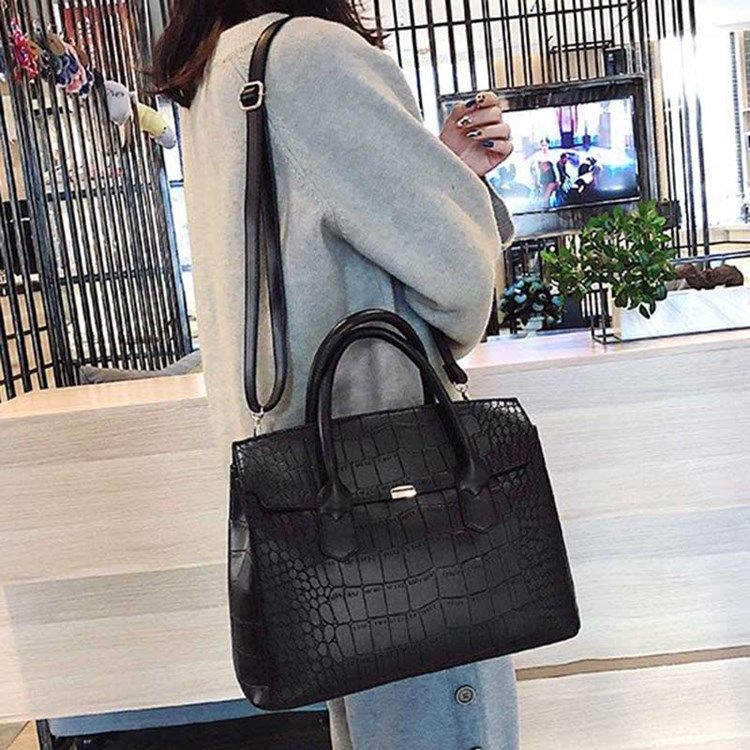 Sac Fourre-tout Rectangulaire En Alligator D'affaires