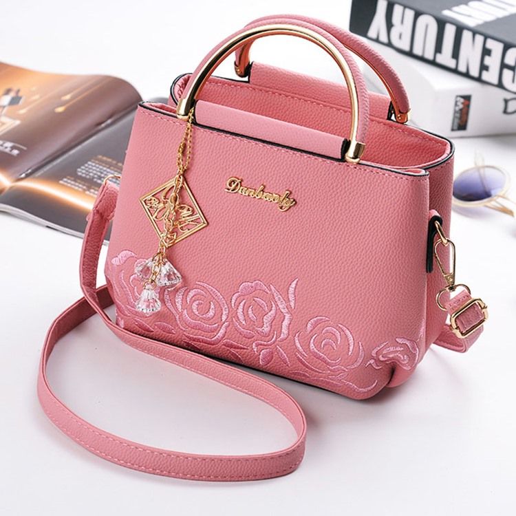 Sac À Main En Relief Avec Pendentif Rose Exquis