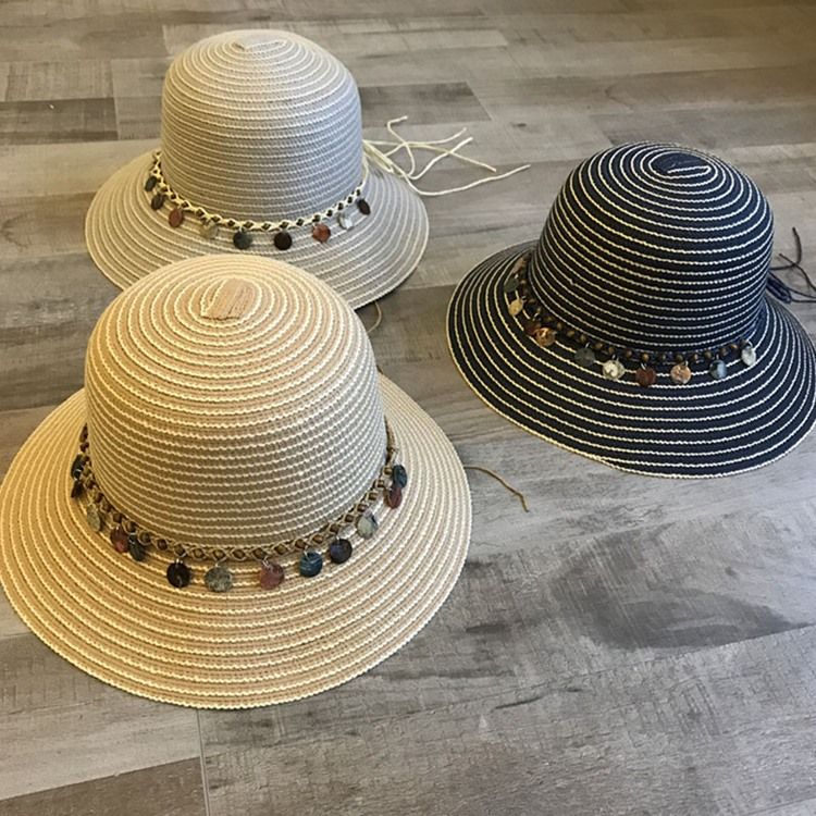 Chapeau À Rayures En Coquillage Pour Femme