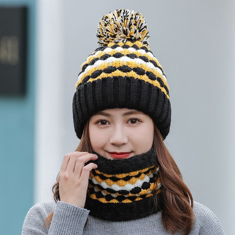 Chapeaux De Printemps Tricotés À Pompons Pour Femmes