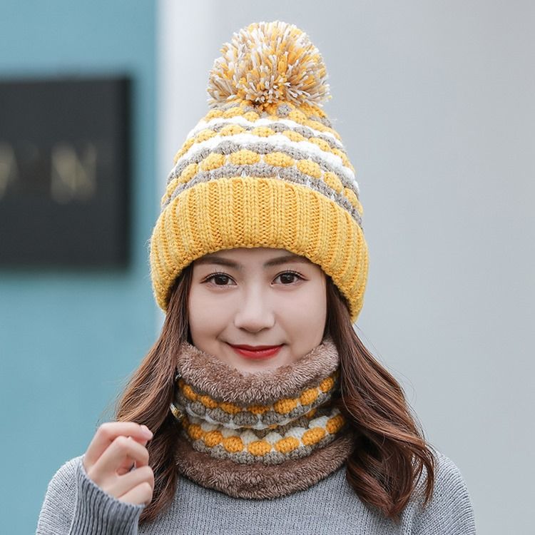 Chapeaux De Printemps Tricotés À Pompons Pour Femmes