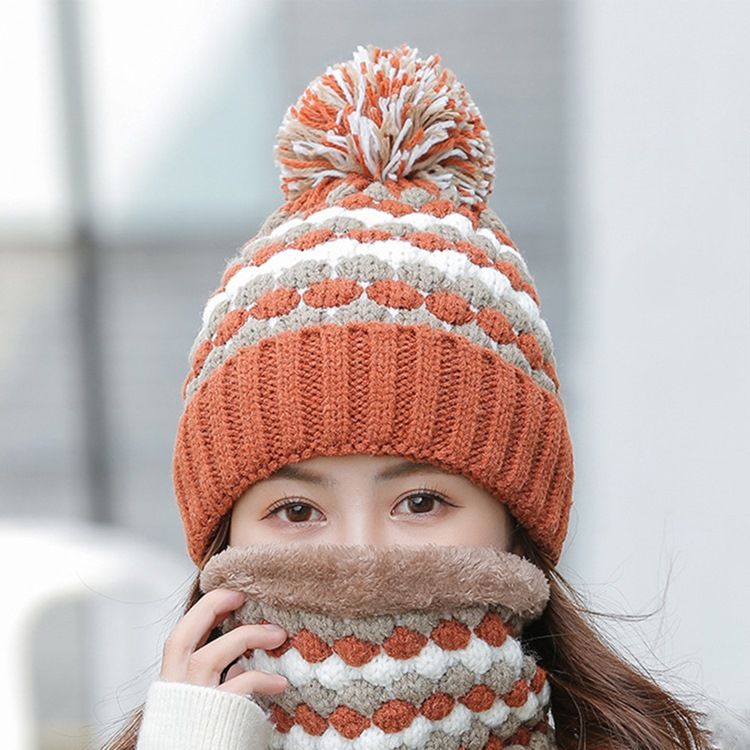 Chapeaux De Printemps Tricotés À Pompons Pour Femmes