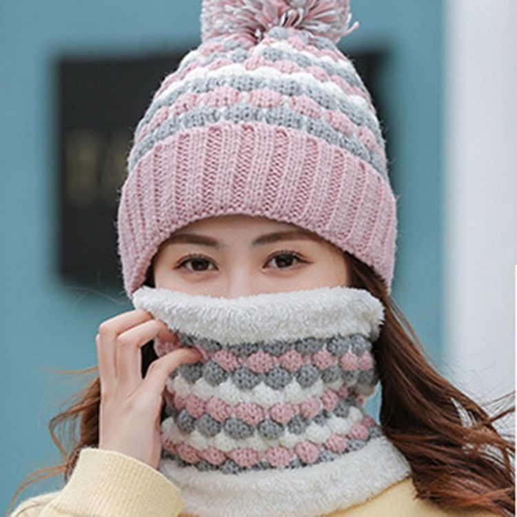 Chapeaux De Printemps Tricotés À Pompons Pour Femmes