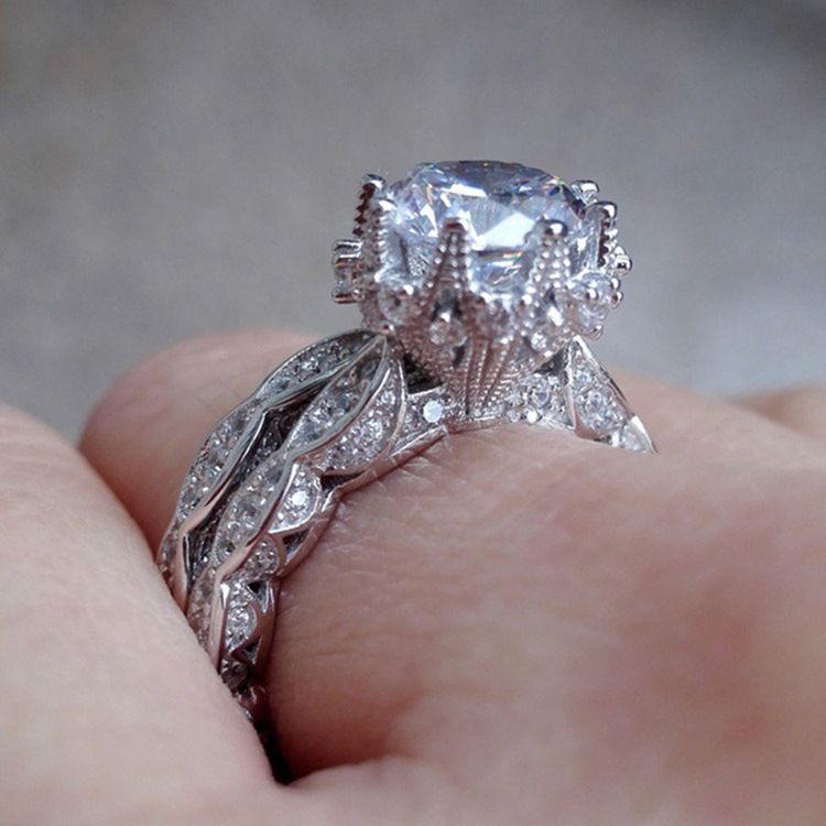 Bague Brillante Pour Femme