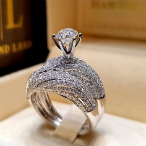 Bague De Fiançailles En Diamant