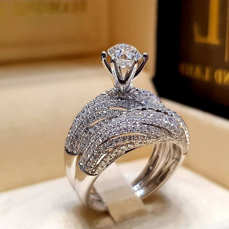 Bague De Fiançailles En Diamant