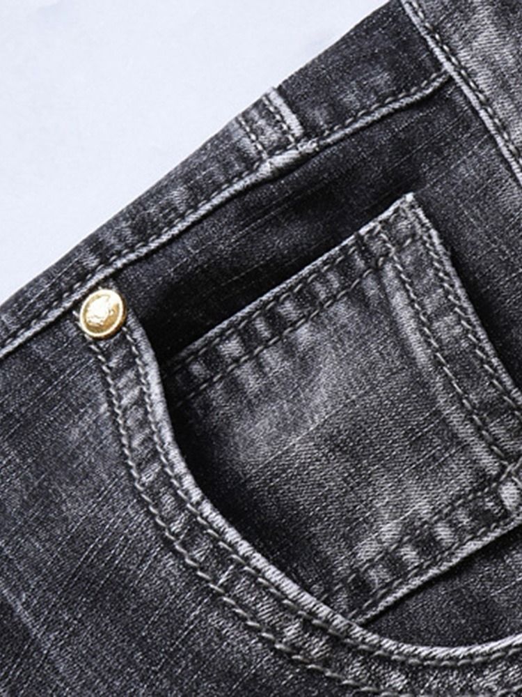 Short En Jean Coréen À Taille Moyenne Et Bouton Droit Fin Pour Hommes