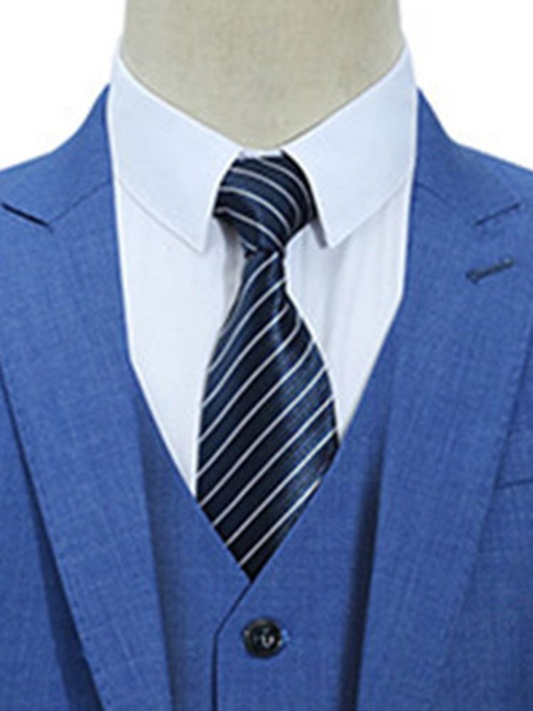 Costume Simple Pour Hommes D'affaires À Un Bouton