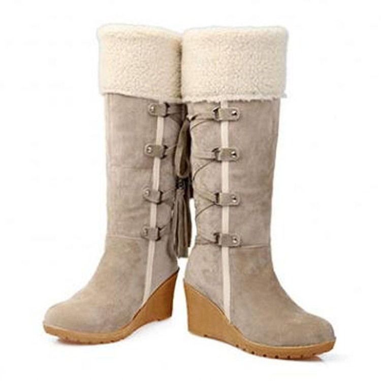 Bottes Hautes Pour Femmes Avec Glands Pour Jolie Fille