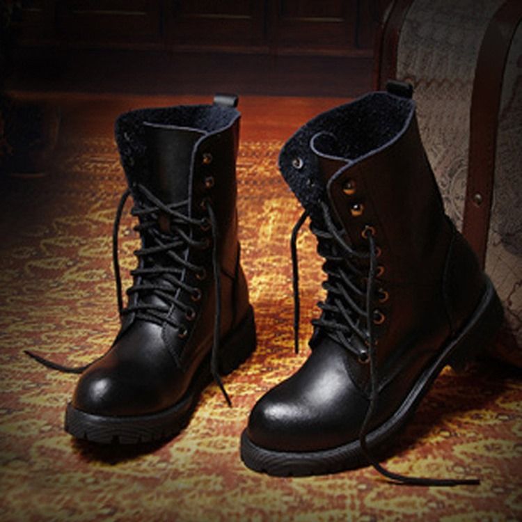 Bottes Martin Pour Hommes À Bout Rond Et À Lacets Sur Le Devant