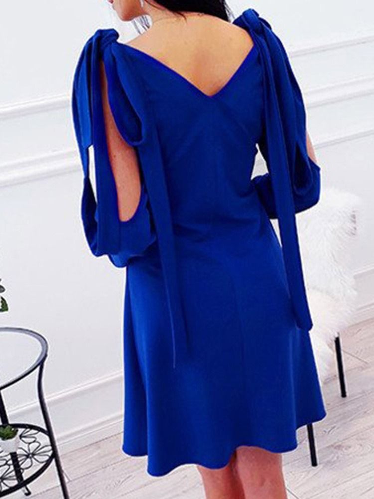 Robe Bleue À Épaules Dénudées Et Col En V Au-dessus Du Genou Pour Femmes