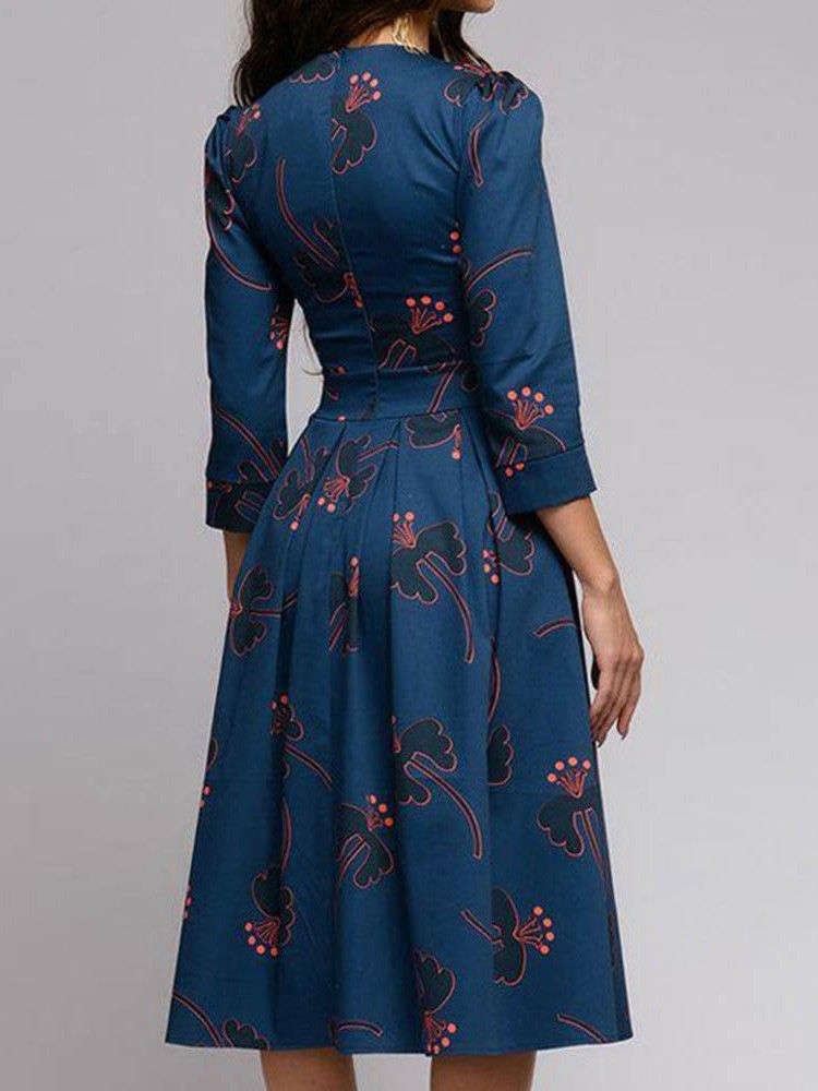 Robe Régulière À Fleurs À Manches Trois-quarts Et Col Rond Pour Femme