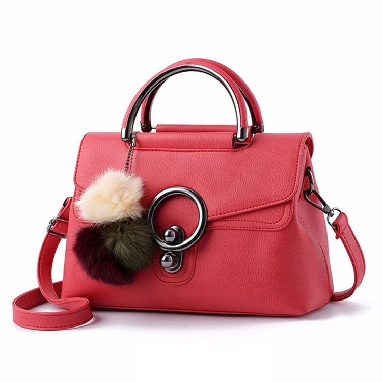 Sac À Bandoulière Avec Pendentif Boule En Peluche De Couleur Unie