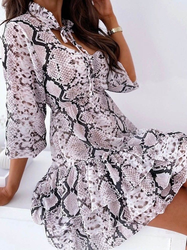 Robe Pull Femme Superposée À Manches Trois-quarts Au-dessus Du Genou