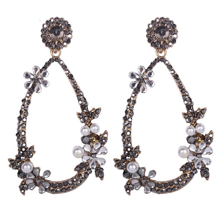 Boucles D'oreilles De Bal Avec Strass Floraux