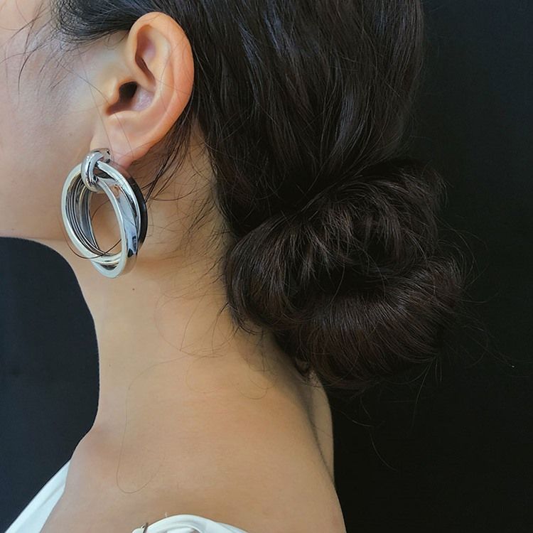 Boucles D'oreilles Créoles Unies À La Mode En Alliage