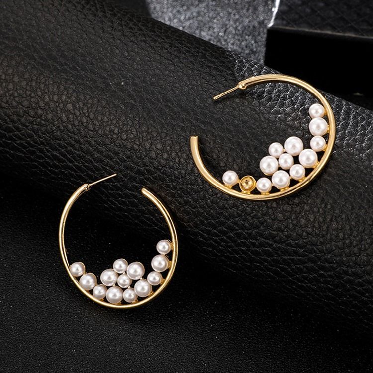 Boucles D'oreilles De Mariage Incrustées De Perles