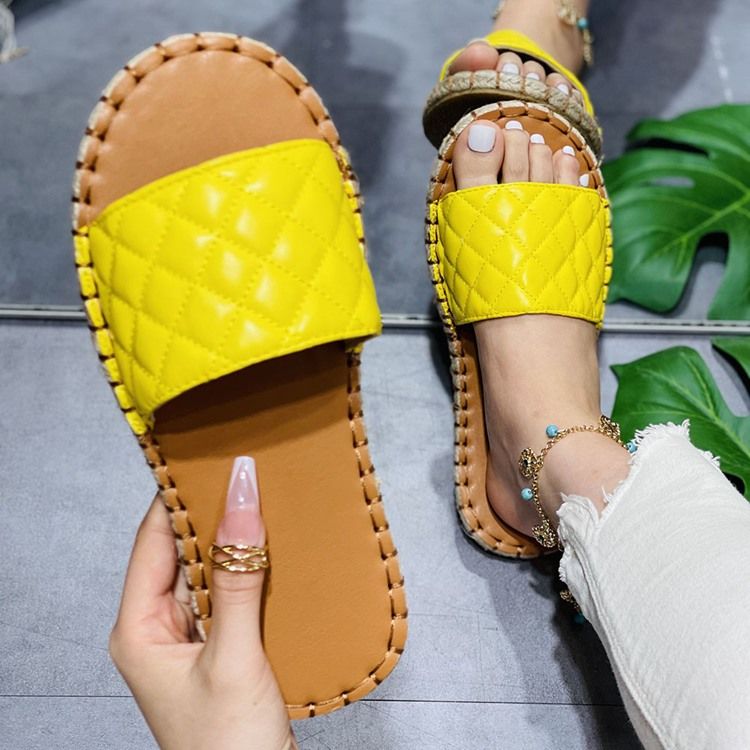 Flip Flop Slip-on Flat Avec Des Pantoufles Décontractées Sandales Plates Pour Femmes