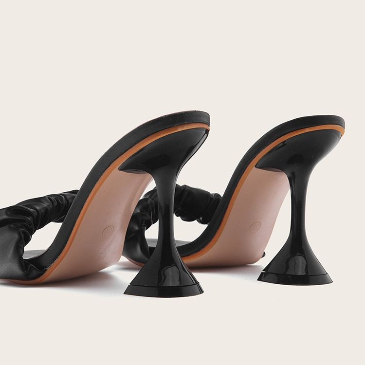 Pantoufles Pour Femmes Unies À Talons Et Bobines De Fil